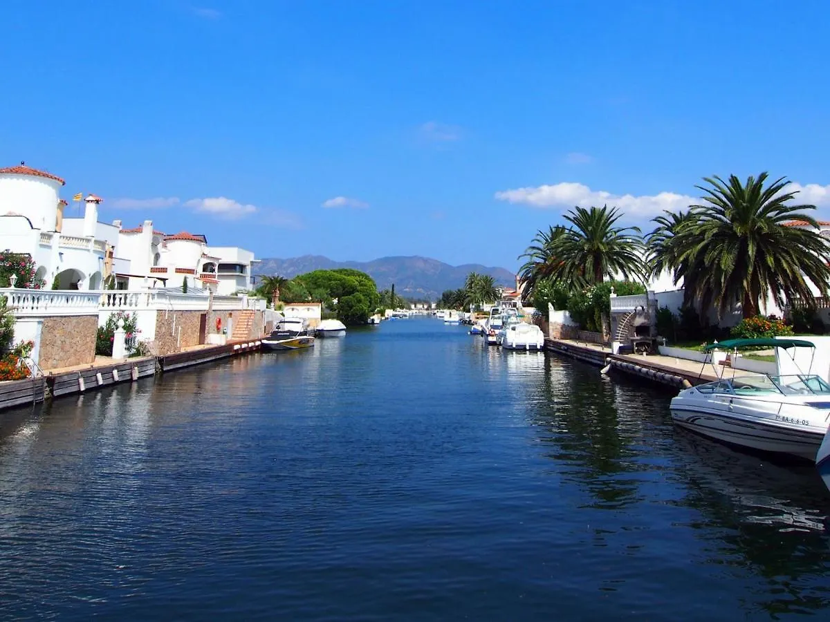 Apartment Sant Maurici Empuriabrava
